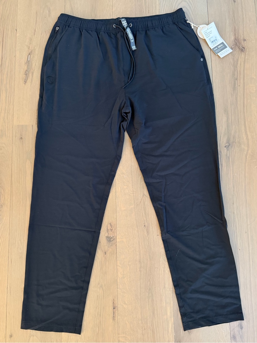 Vuori Men’s Elevate Kore Pant Lined. NWT!